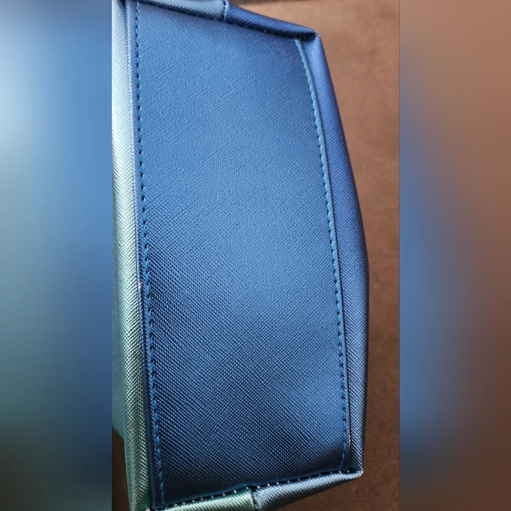 LA MER Cosmetic Case